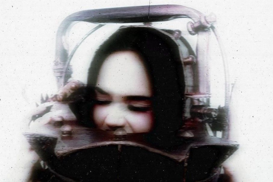 Maggie Lindemann — HEADSPLIT, EP Review