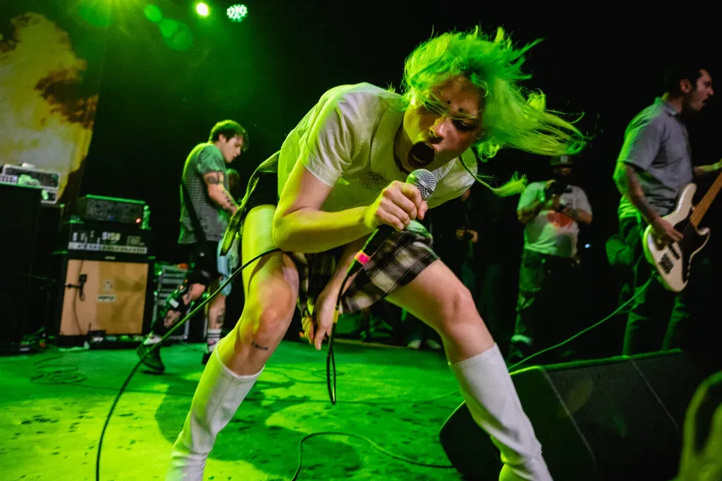 Scowl Unleashes New Single "Special", Sign to Dead Oceans Records