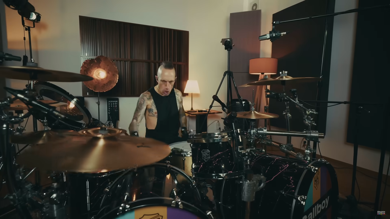Electric Callboy's Frank Zummo Plays Through "Still Waiting"