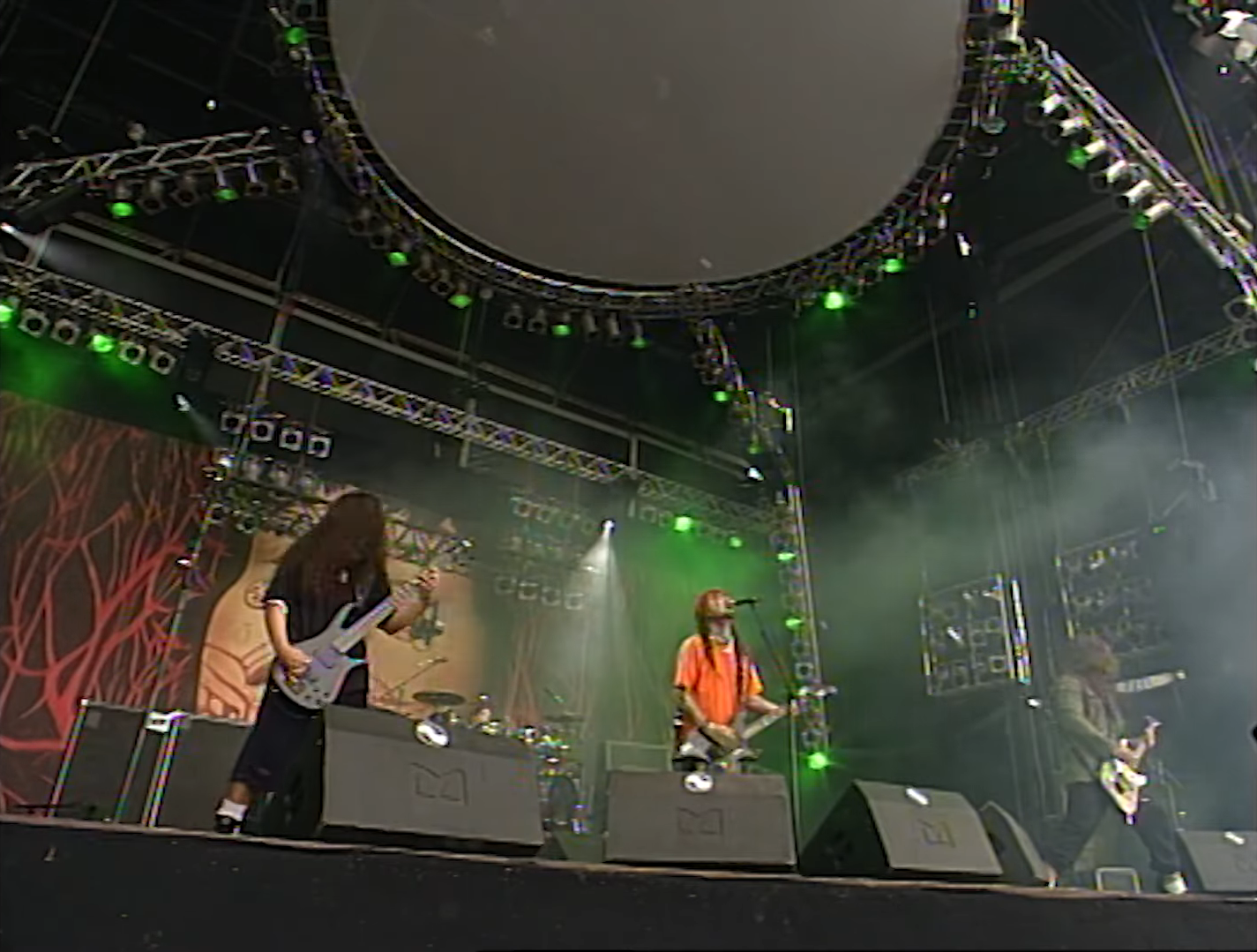WATCH: Sepultura Decimate Pinkpop 1996 With "Refuse/Resist"
