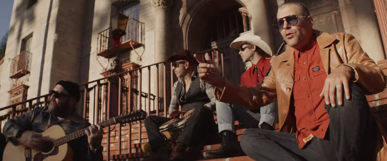 ¡Qué bueno! Alien Ant Farm Drop "Actitud," A Latin Reimagining of "Attitude"
