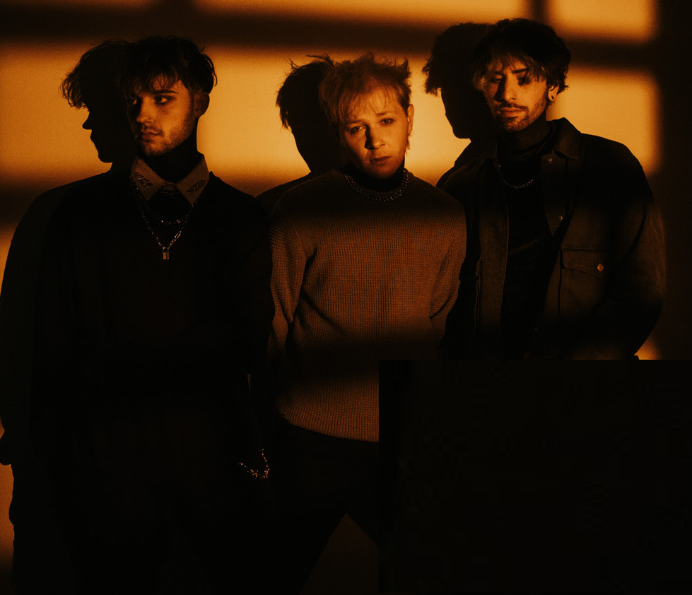 Glasswaves Release Glitchy New Track "fvck.me.up" As They Sign With SharpTone Records