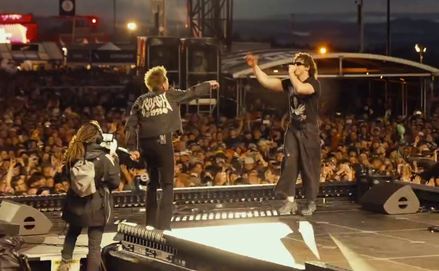 Don Broco Frontman Rob Damiani Joins Papa Roach On Stage At Rock Am Ring